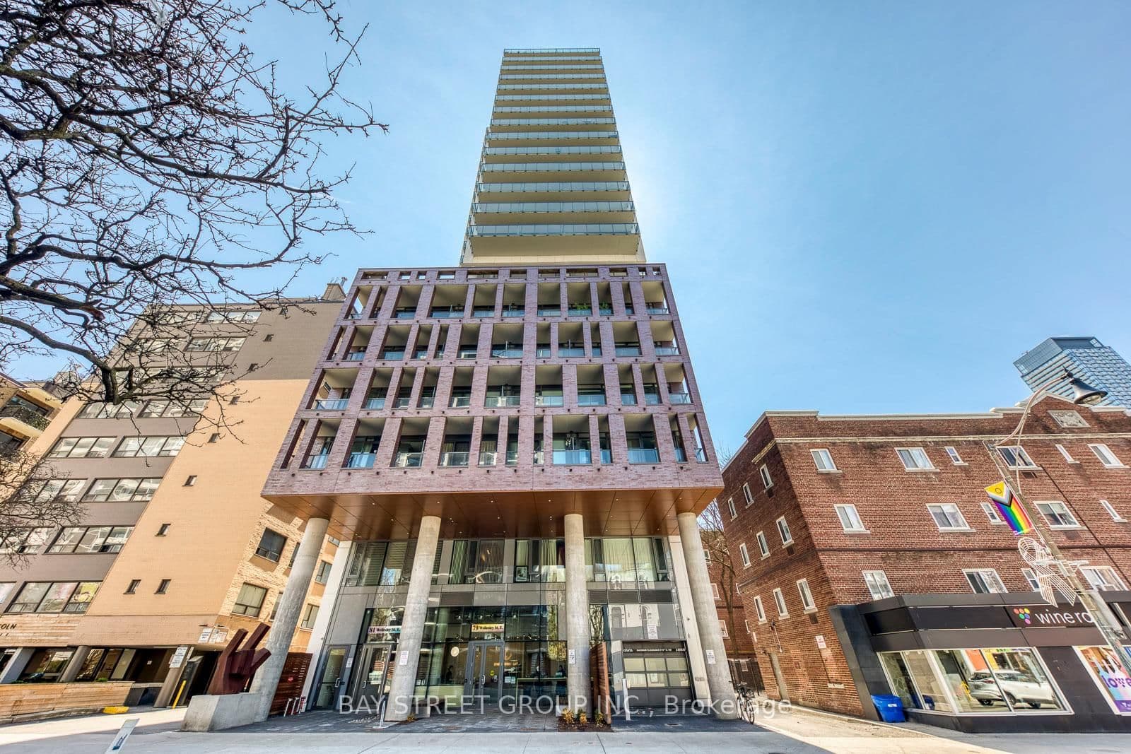 #1907 - 81 Wellesley Street E