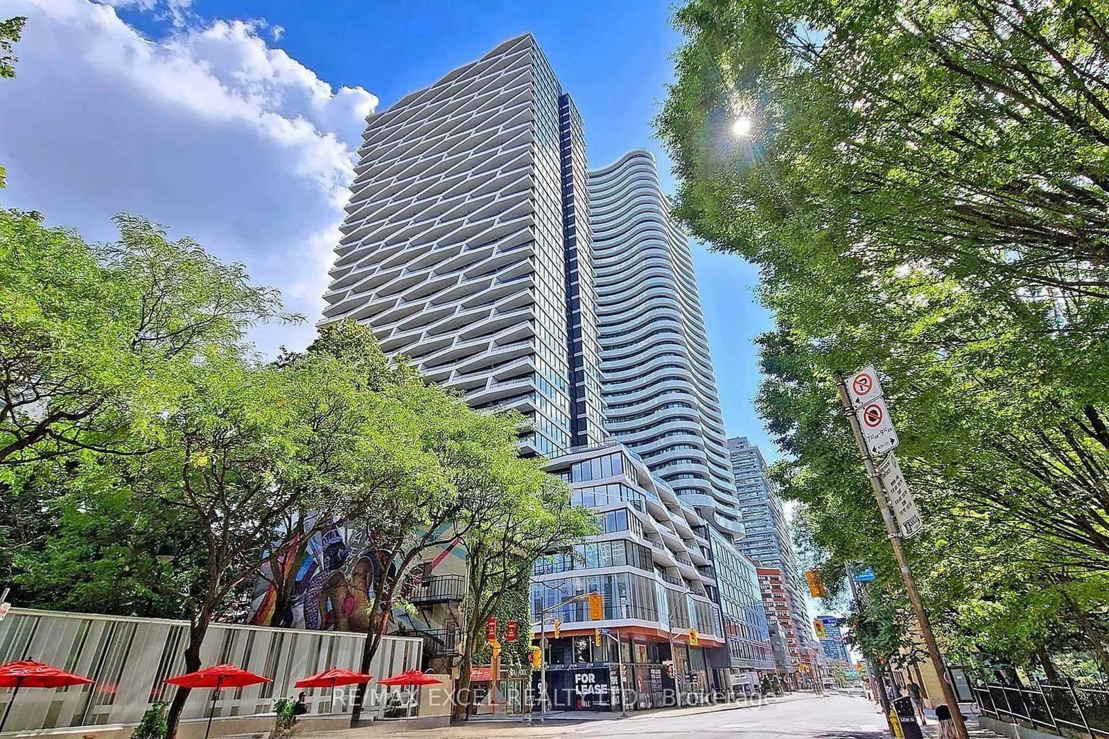 #1908 - 85 Wood Street