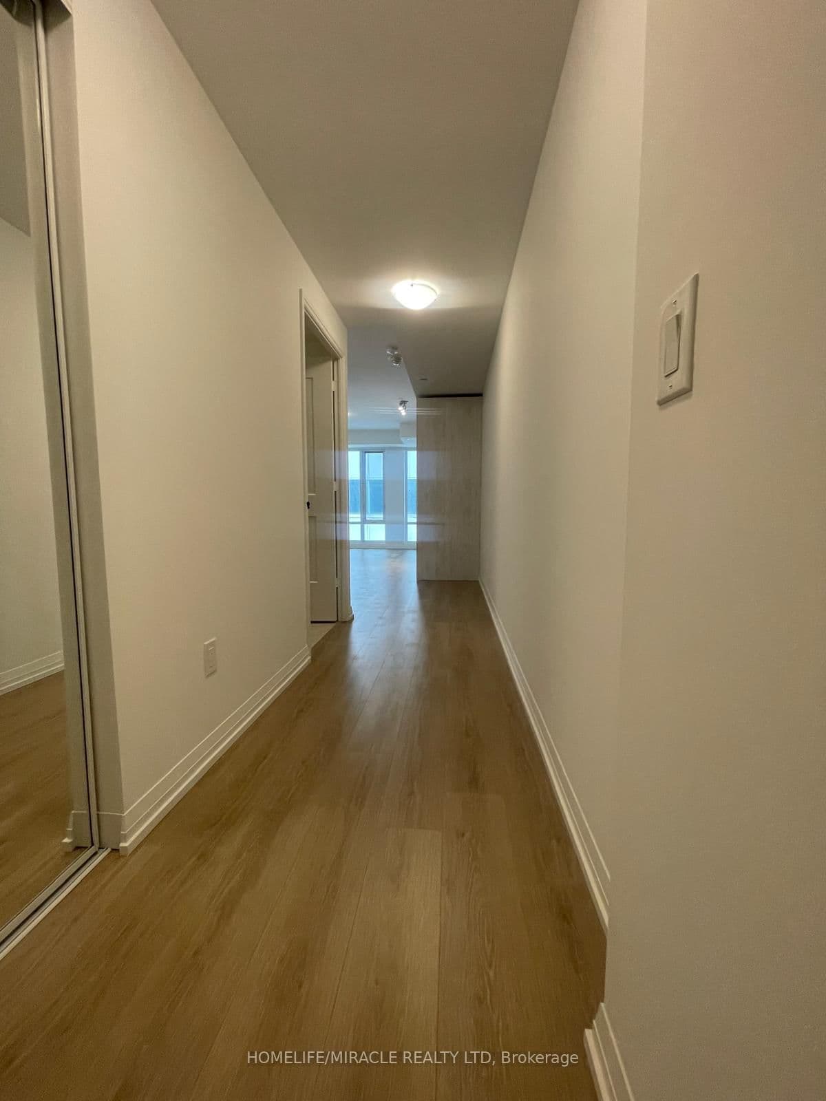 #1110 - 8 Widmer Street