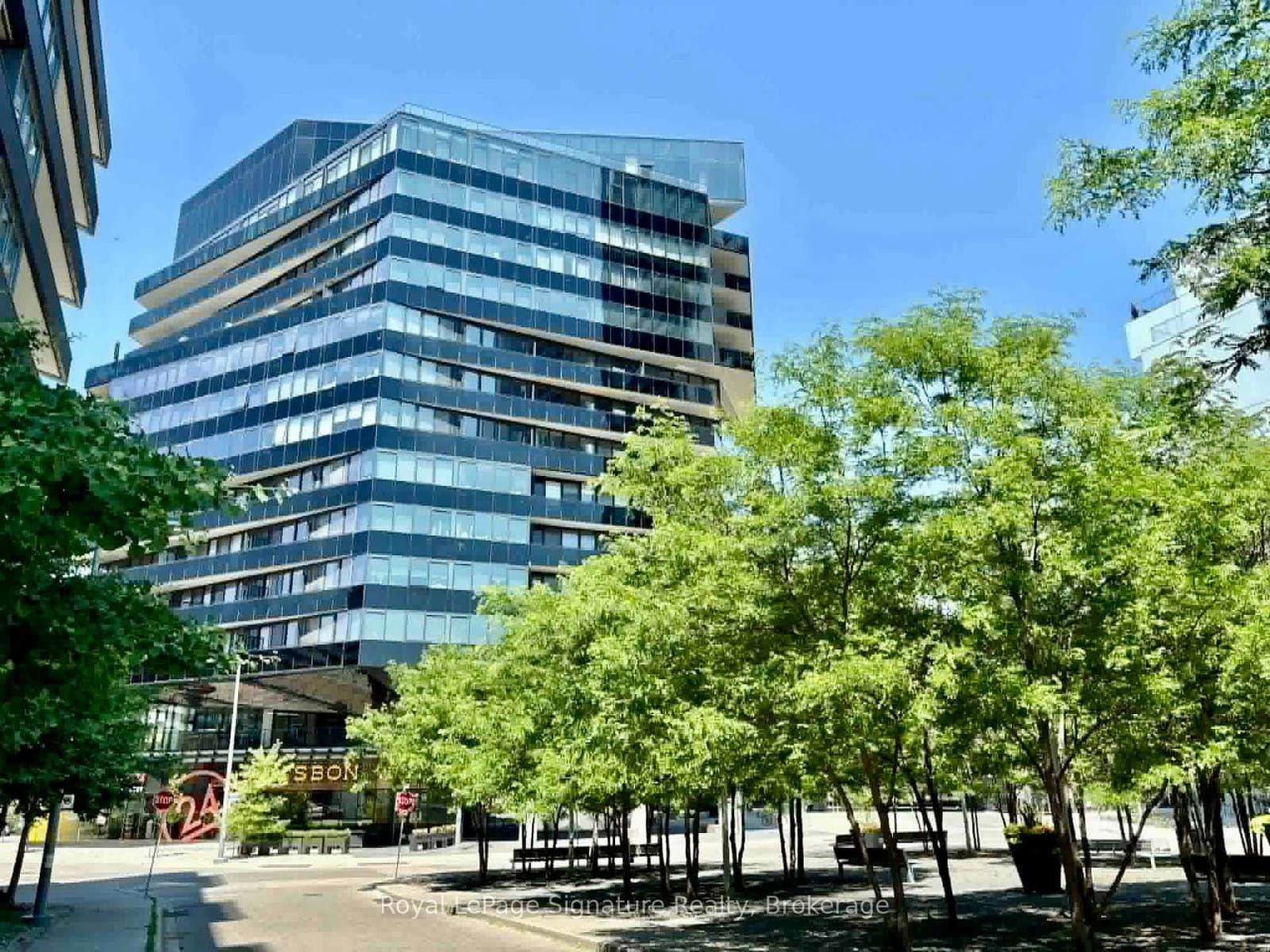 #514 - 21 Lawren Harris Square