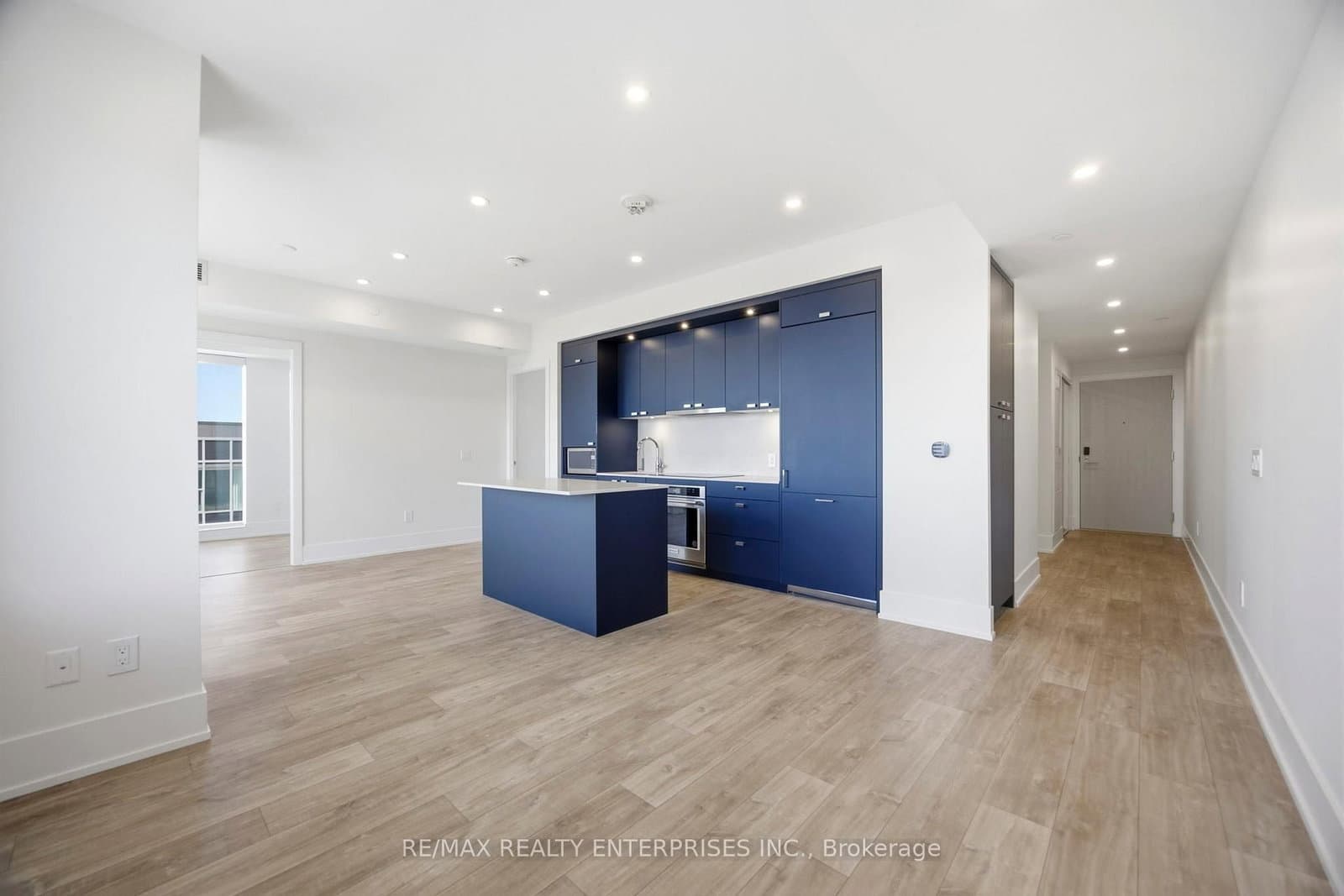 480 Front Street W, Unit 1404