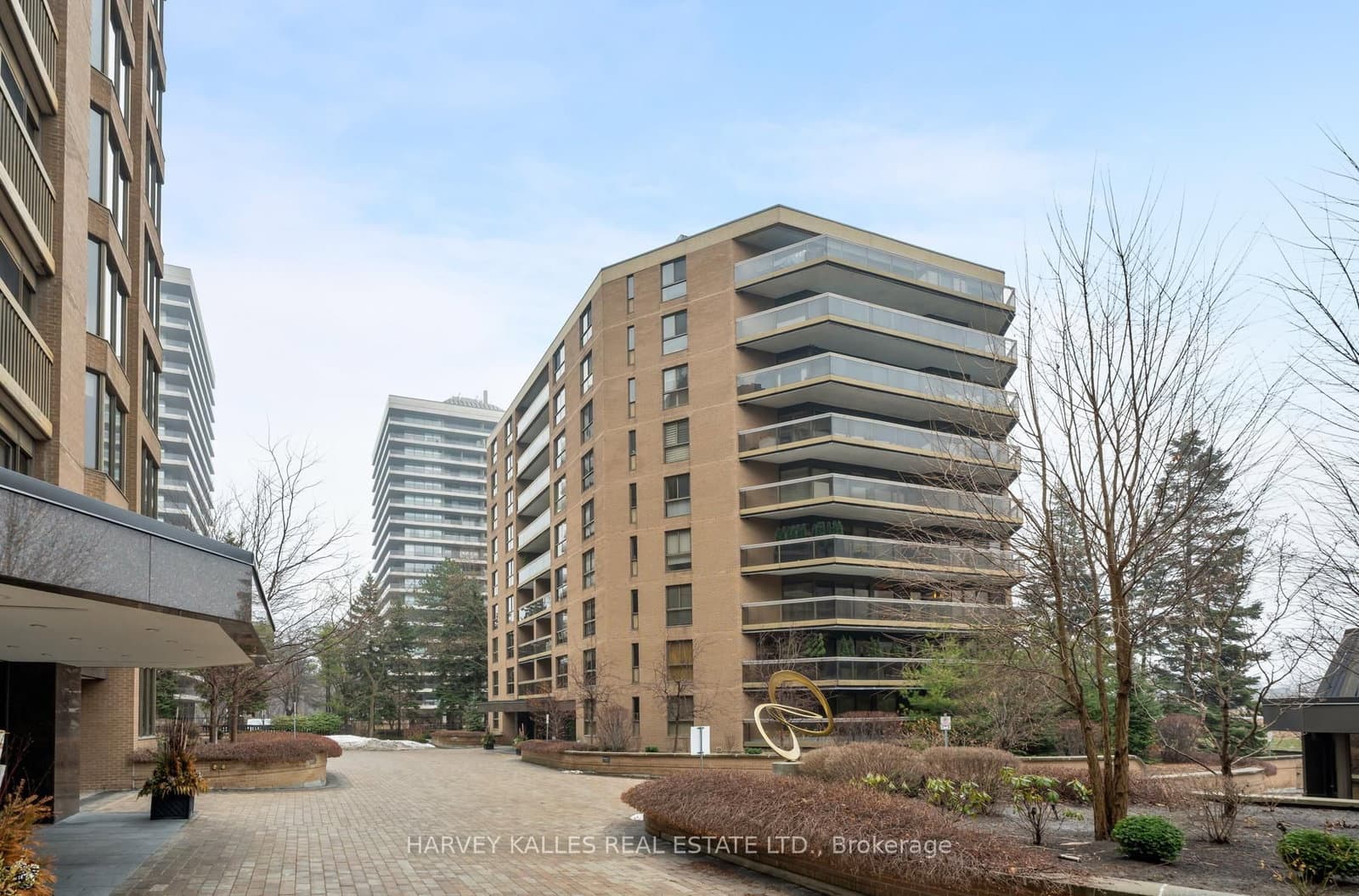 #204 - 70 Rosehill Avenue