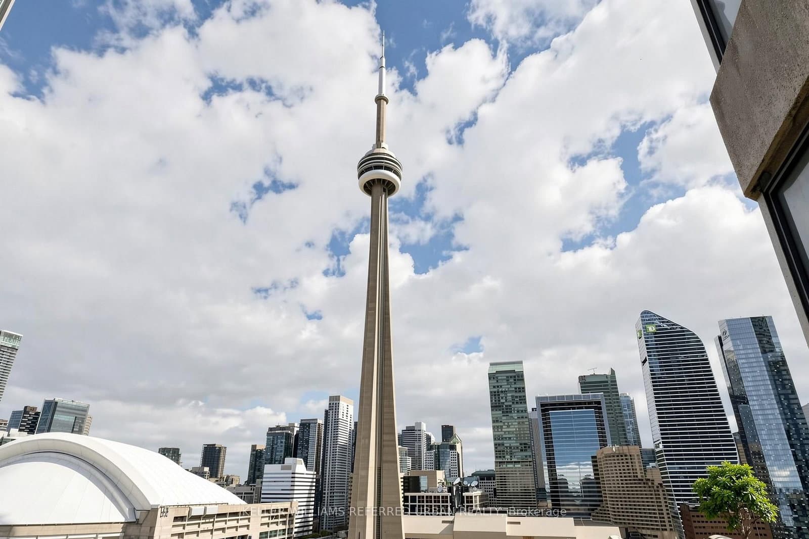 #2325 - 230 Queens Quay W