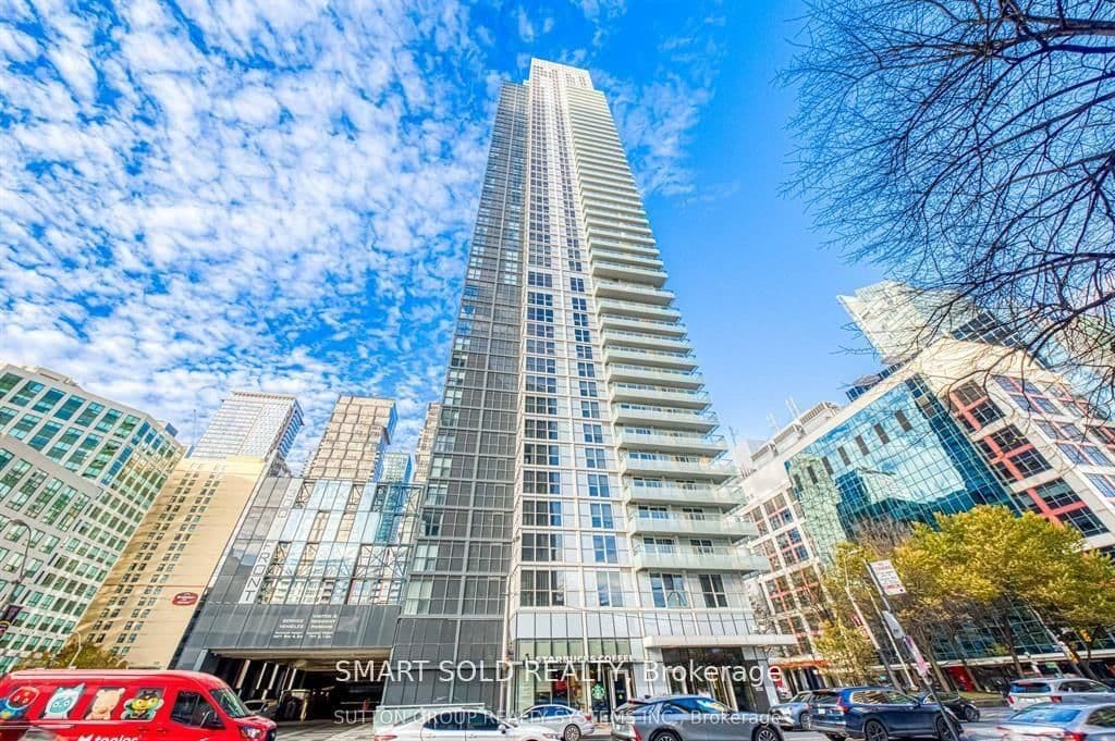 #1712 - 300 Front Street W