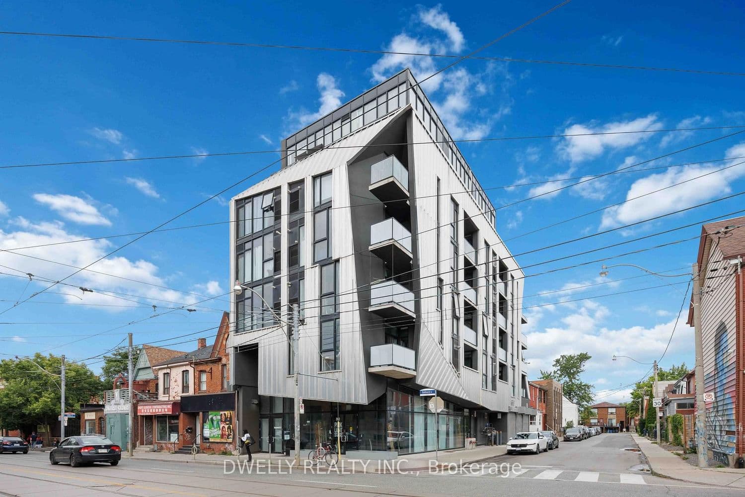 #204 - 109 Wolseley Street