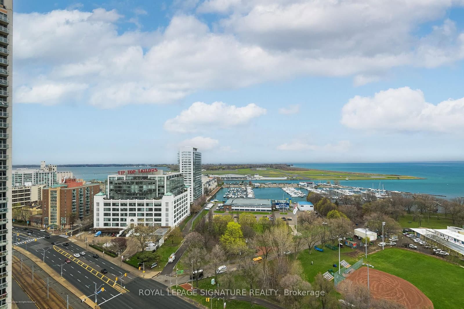 #2104 - 215 Fort York Boulevard