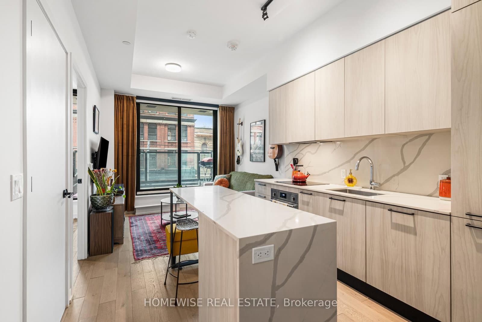 #208 - 200 Sudbury Street