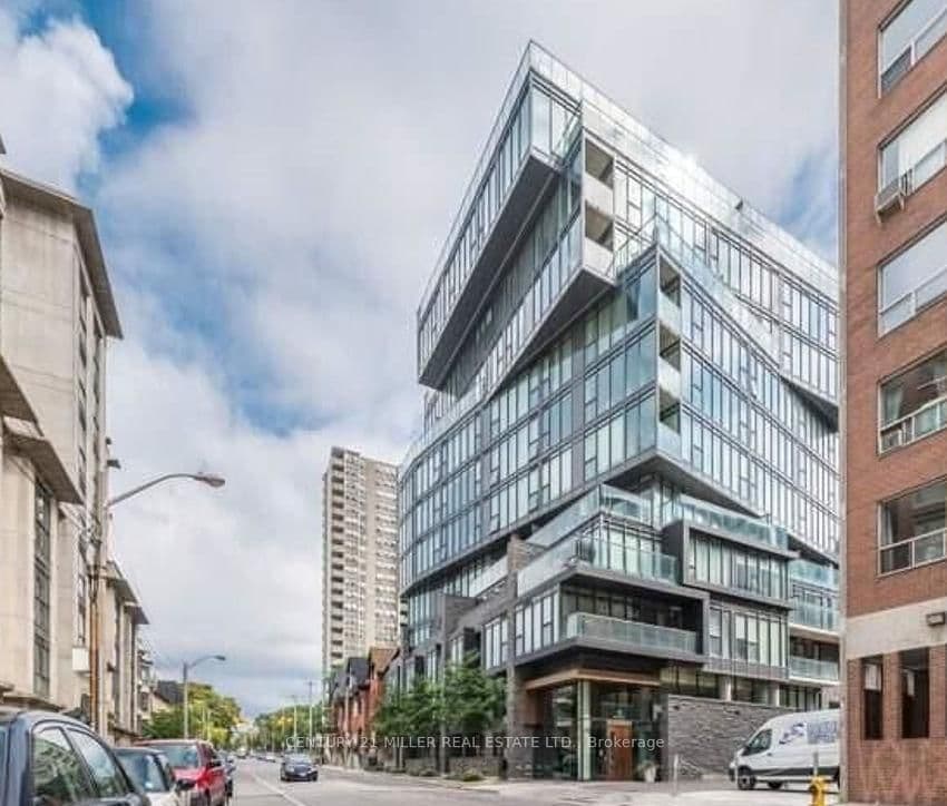 #301 - 15 Beverley Street