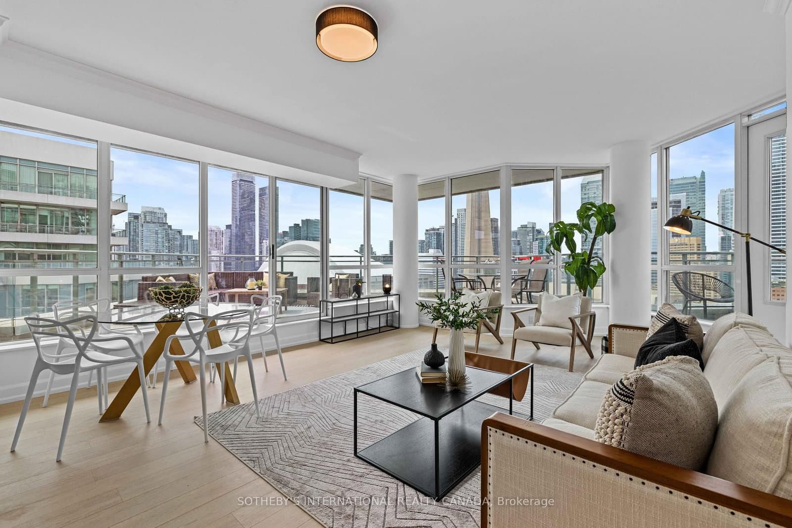 #2608 - 228 Queens Quay W