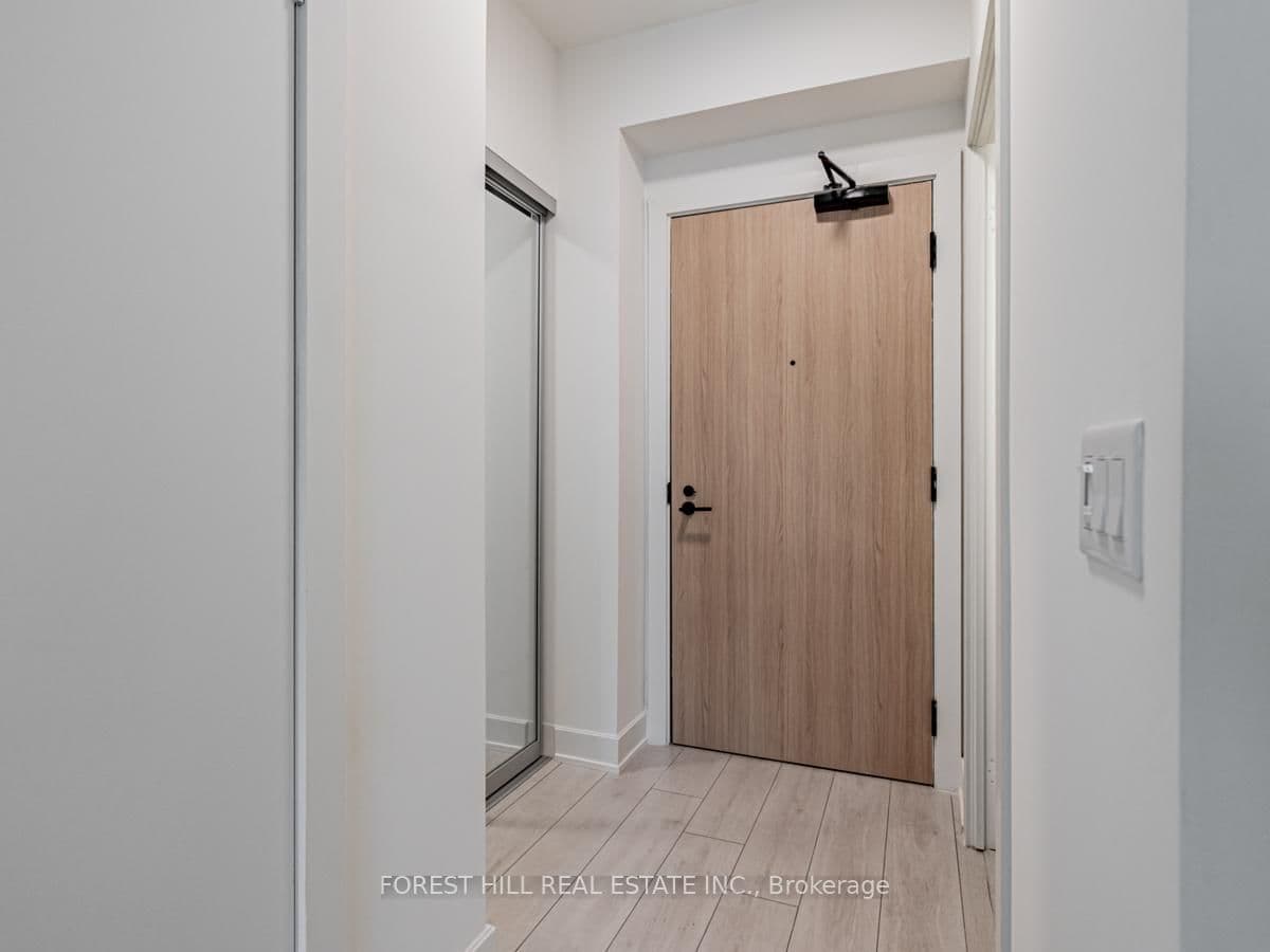 #1905 - 15 Mercer Street