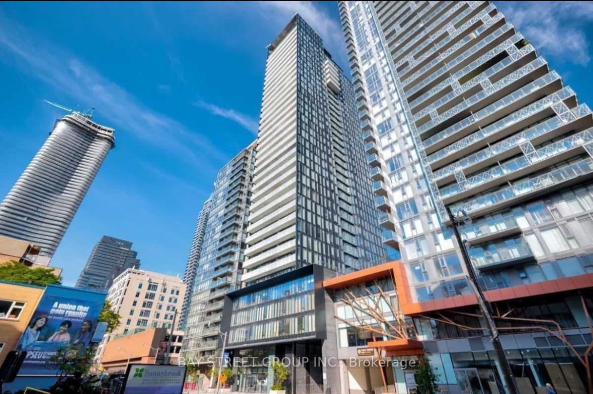28 Wellesley Street E, Unit 1906