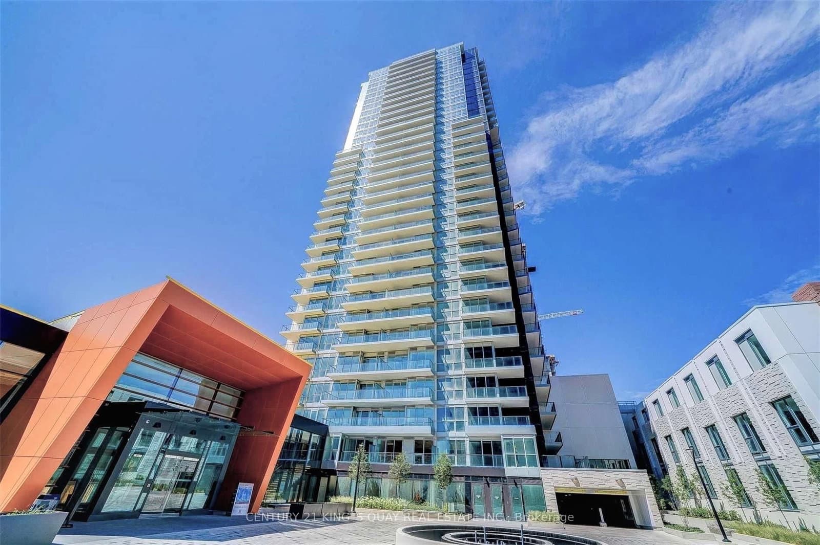 85 Mcmahon Drive, Unit 3702