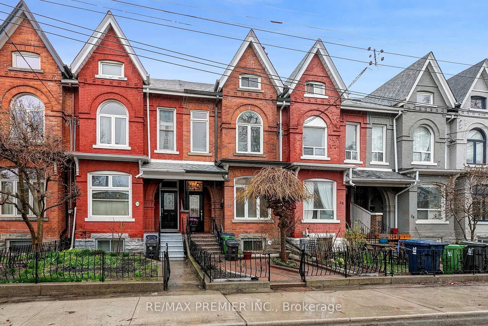 32 Robinson Street