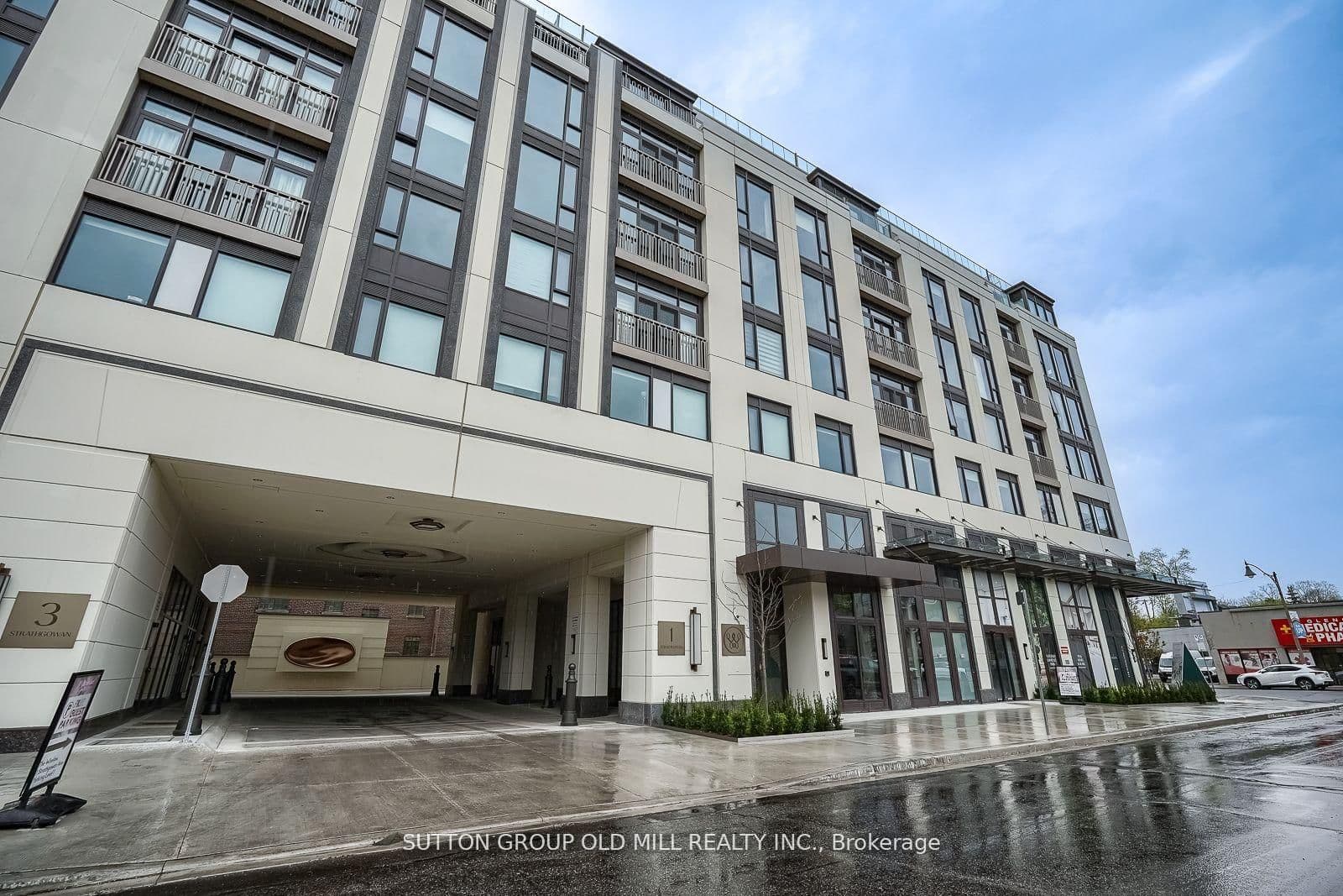 1 Strathgowan Avenue, Unit 412