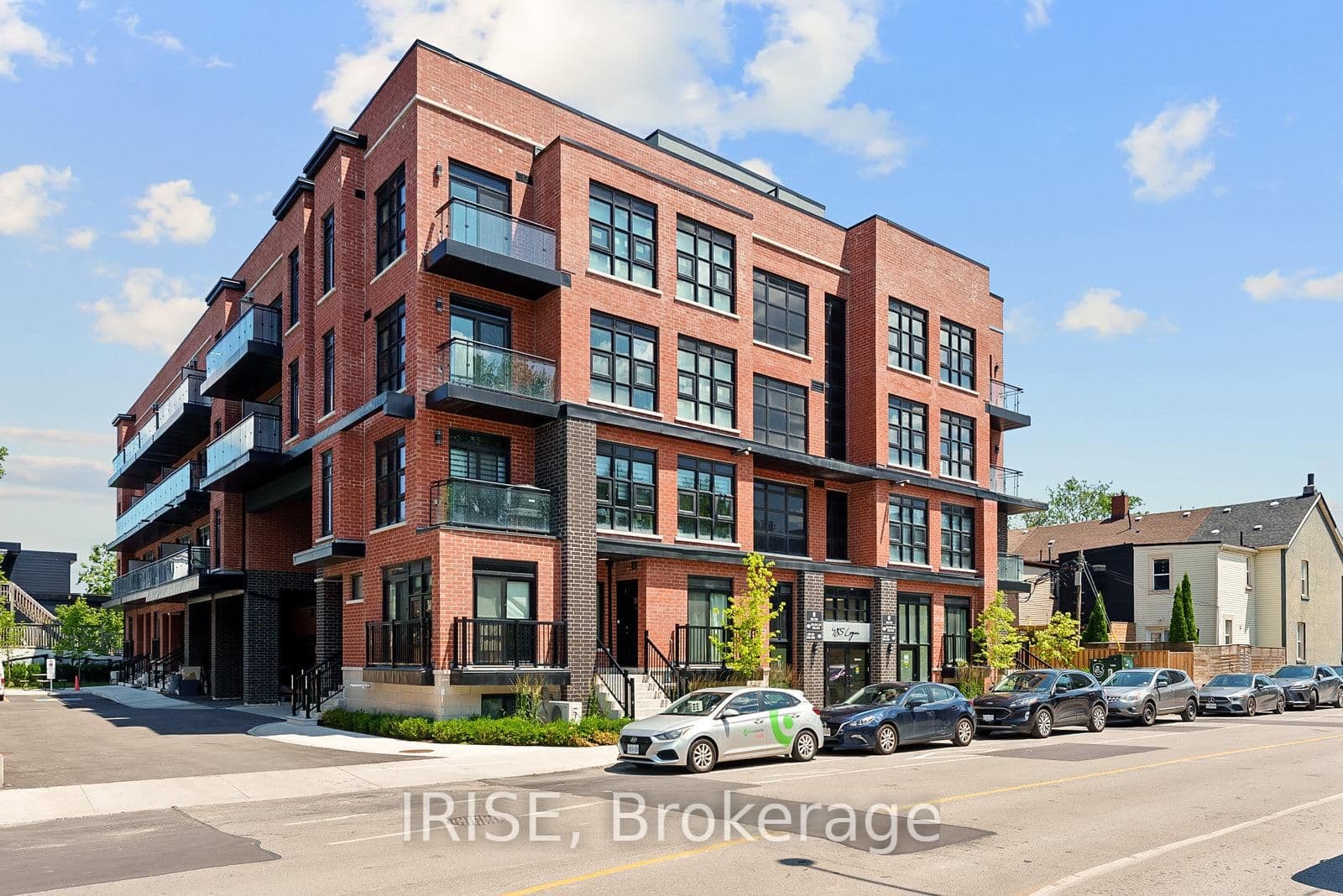 485 Logan Avenue S, Unit 110