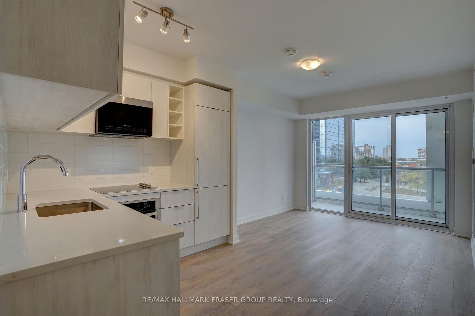 2033 Kennedy Road, Unit 616