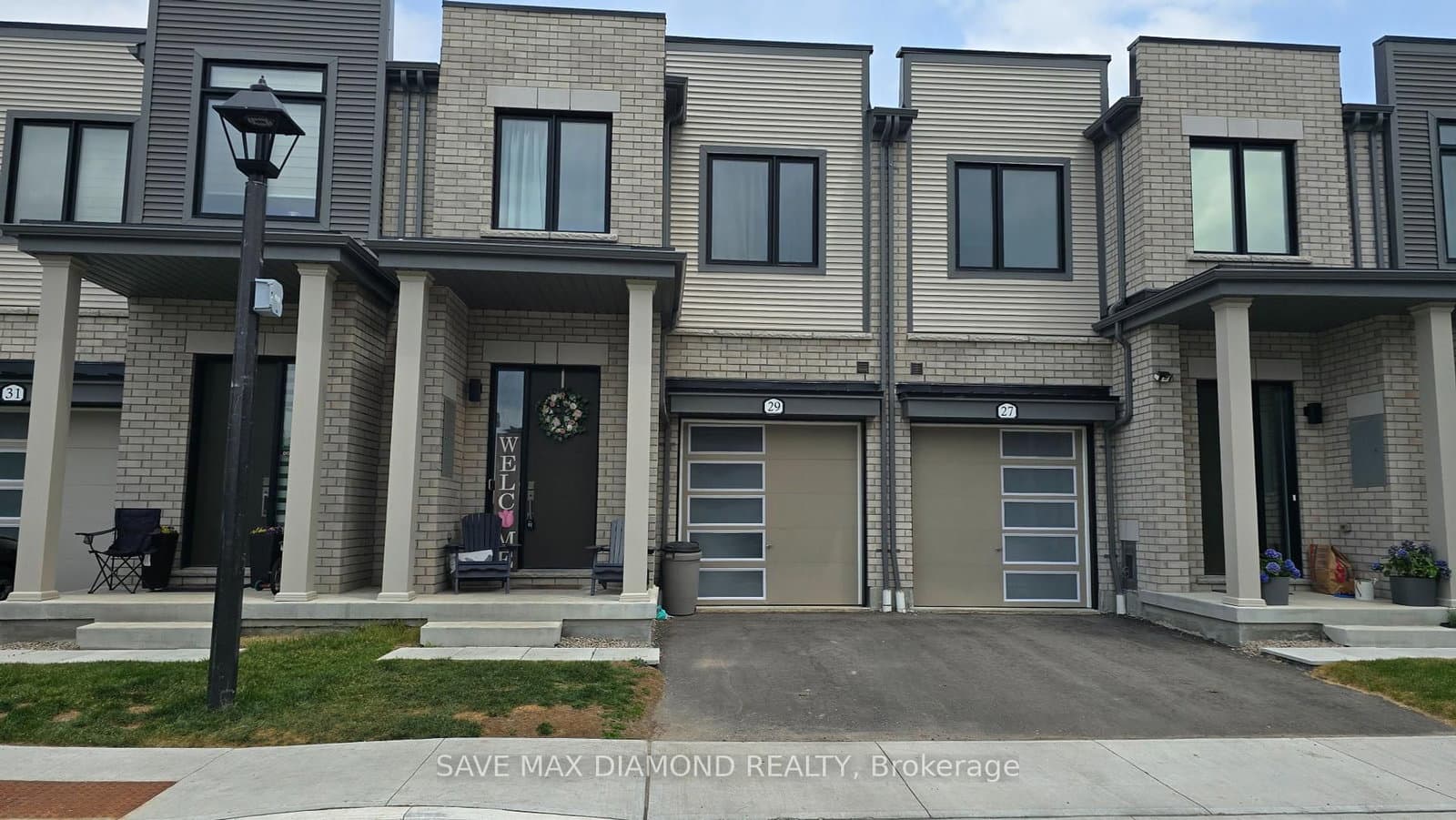 29 Sorbara Way