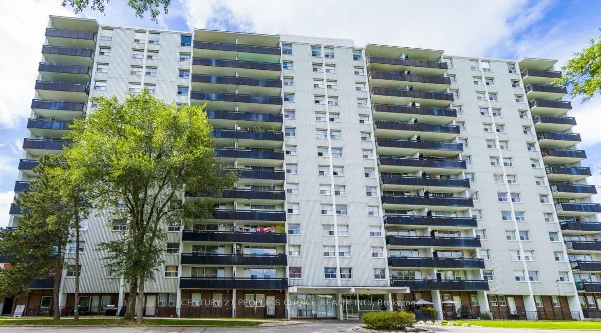 #702 - 30 Gilder Drive