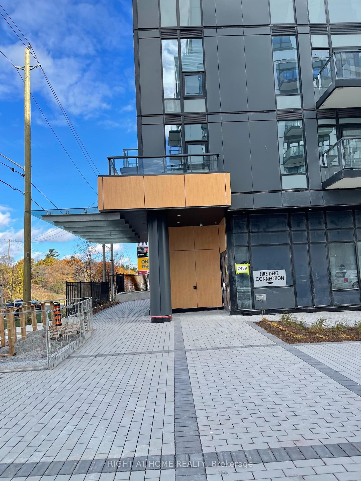 7439 Kingston Road, Unit 616