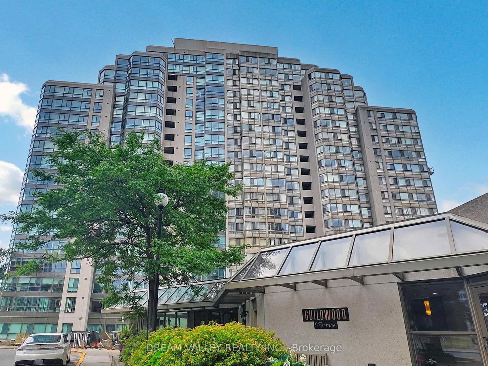 #311 - 3233 Eglinton Avenue E