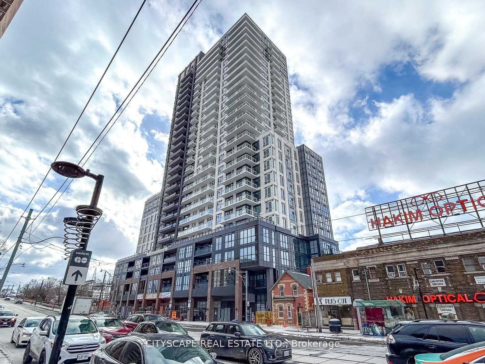 286 Main Street, Unit 1811