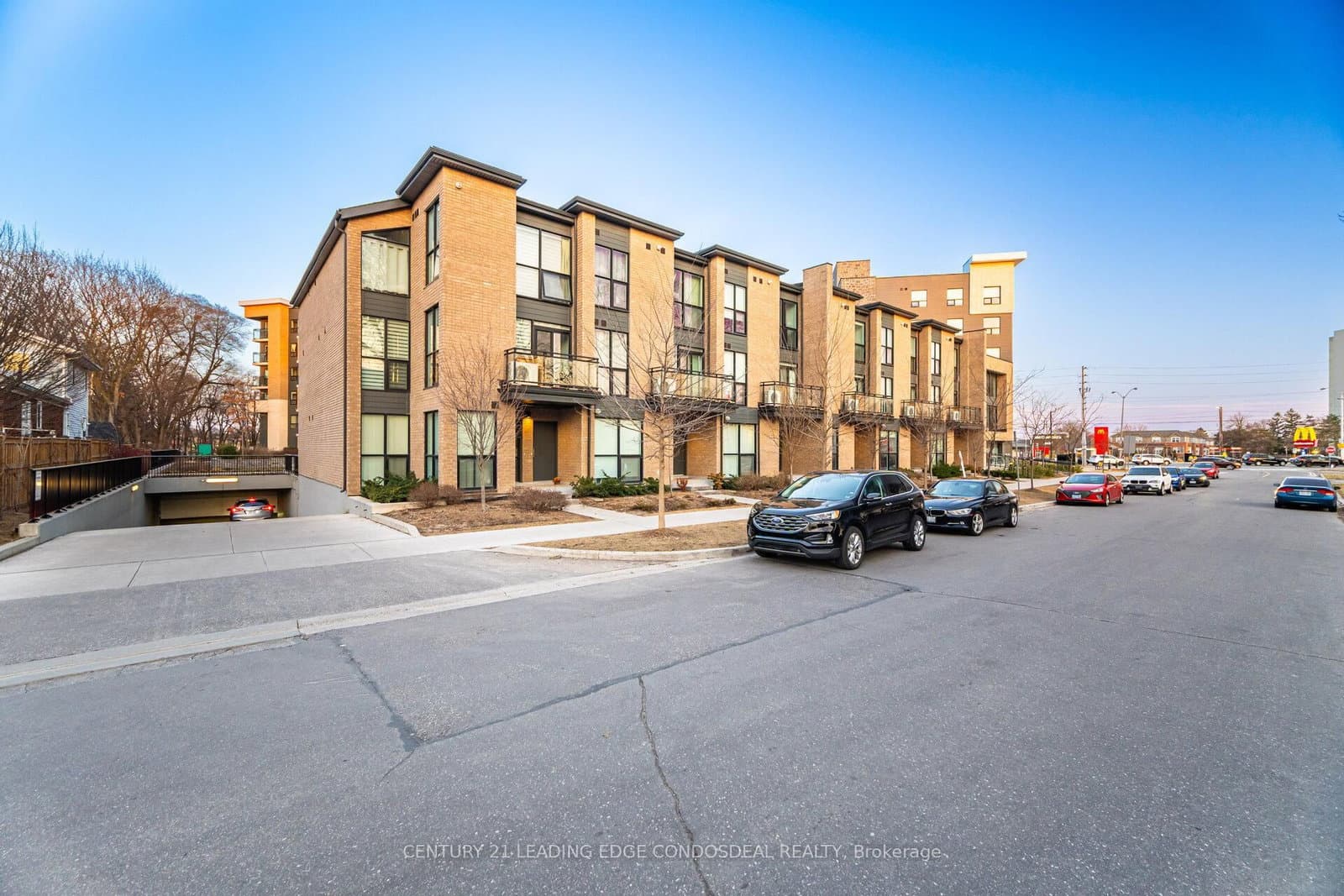 #424 - 1 Falaise Road