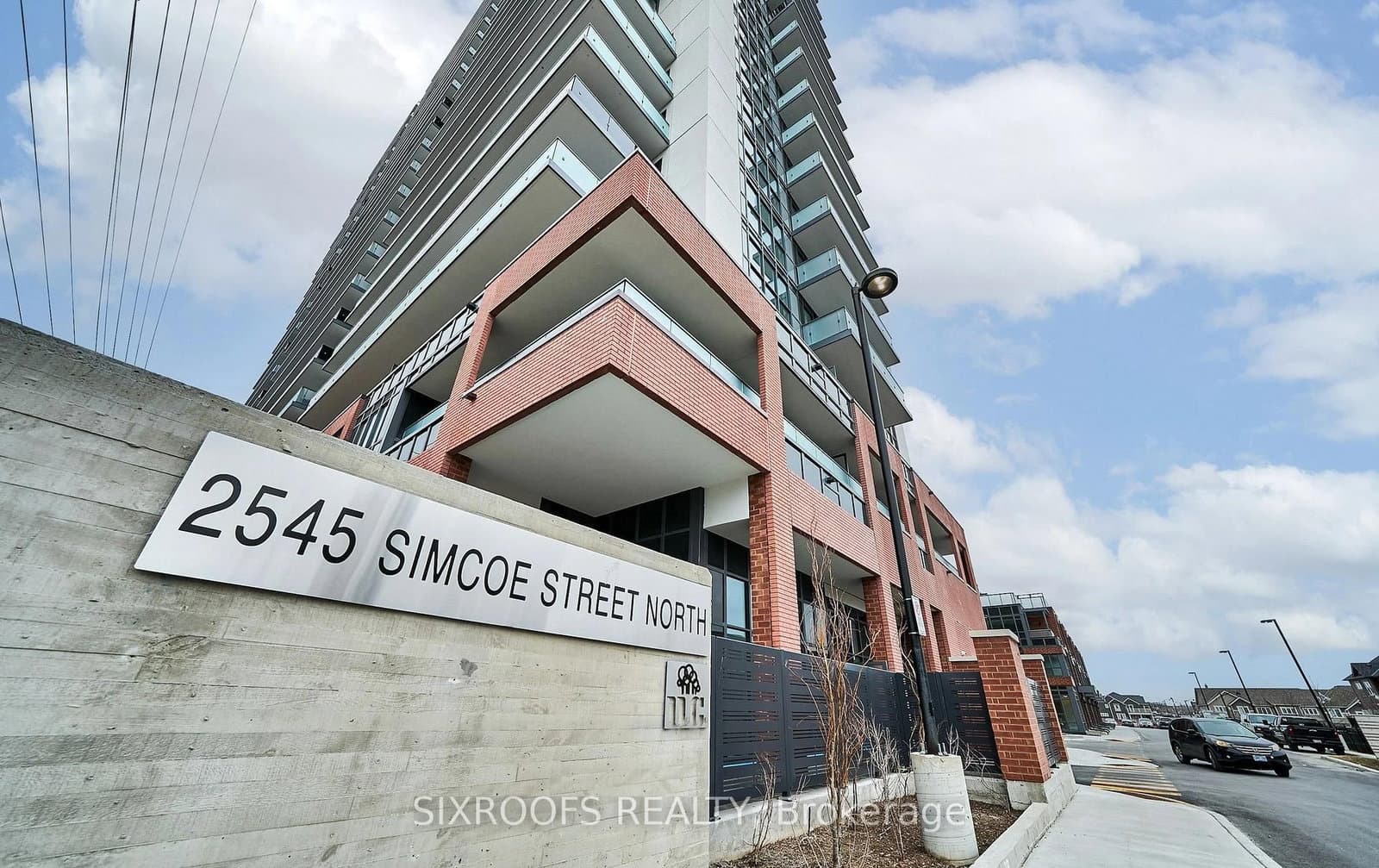 2545 Simcoe Street N, Unit 2113