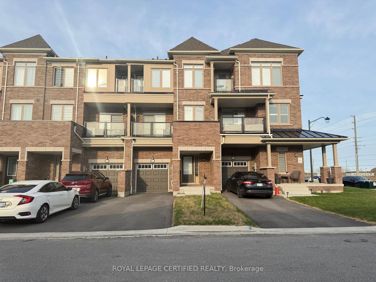 2013 Cameron Lott Crescent