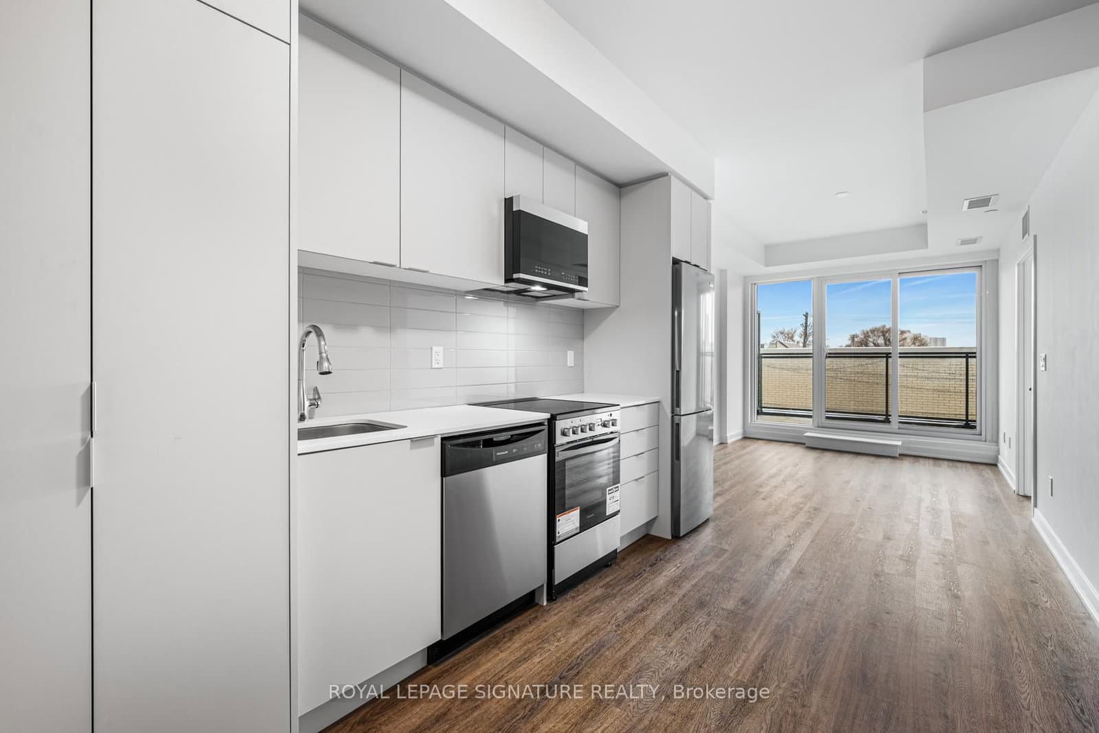 4569 Kingston Road, Unit 209