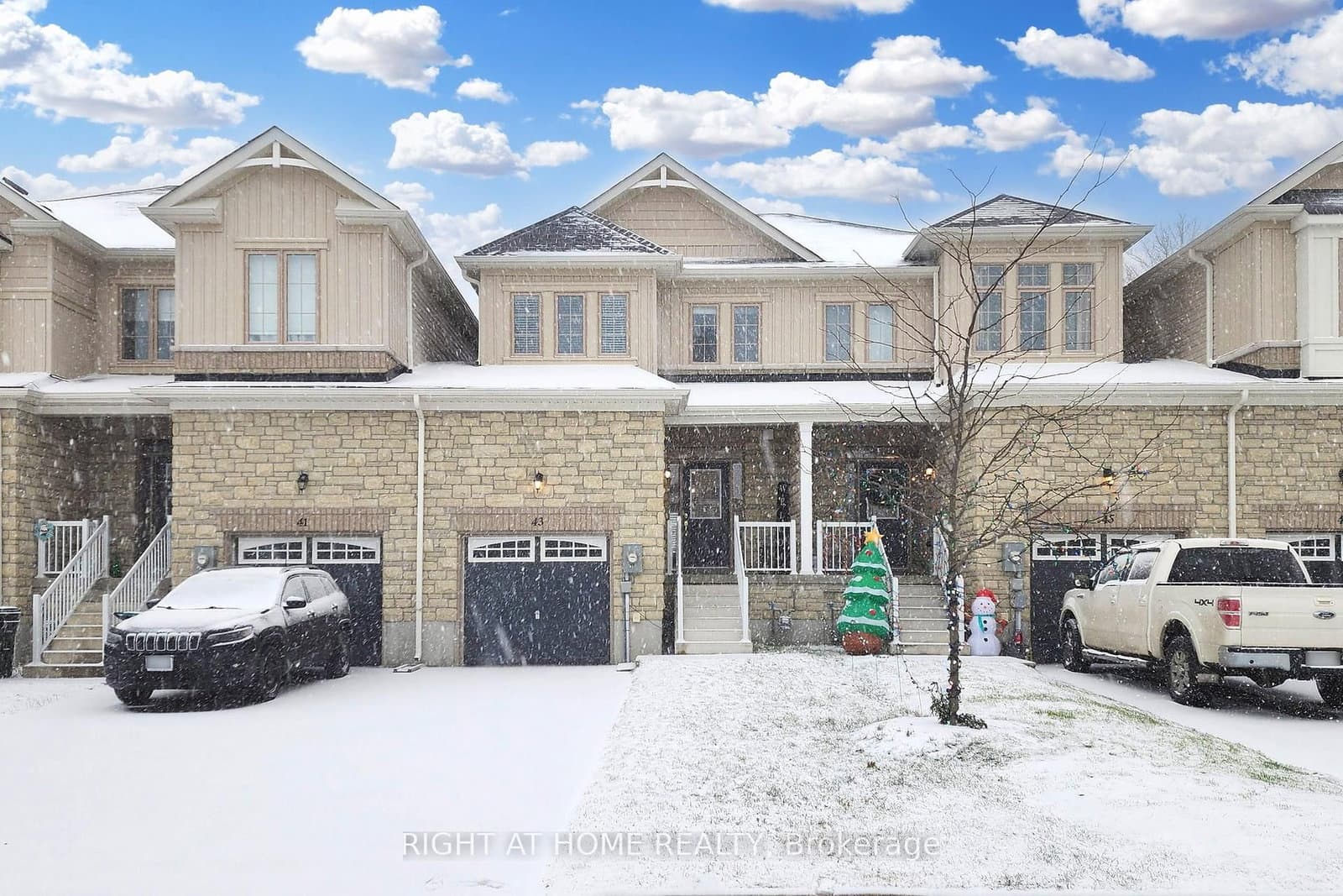 43 Greenwood Drive