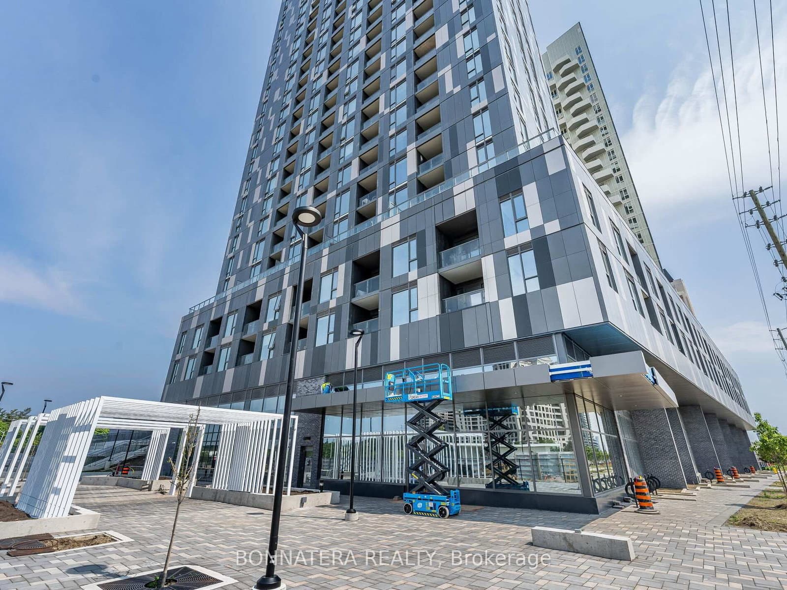 498 Caldari Road, Unit 2327