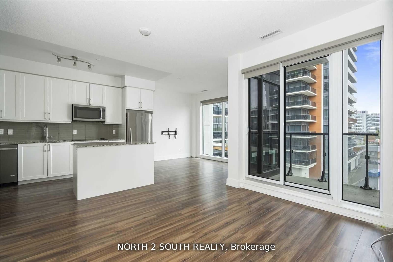 9608 Yonge Street, Unit 509A