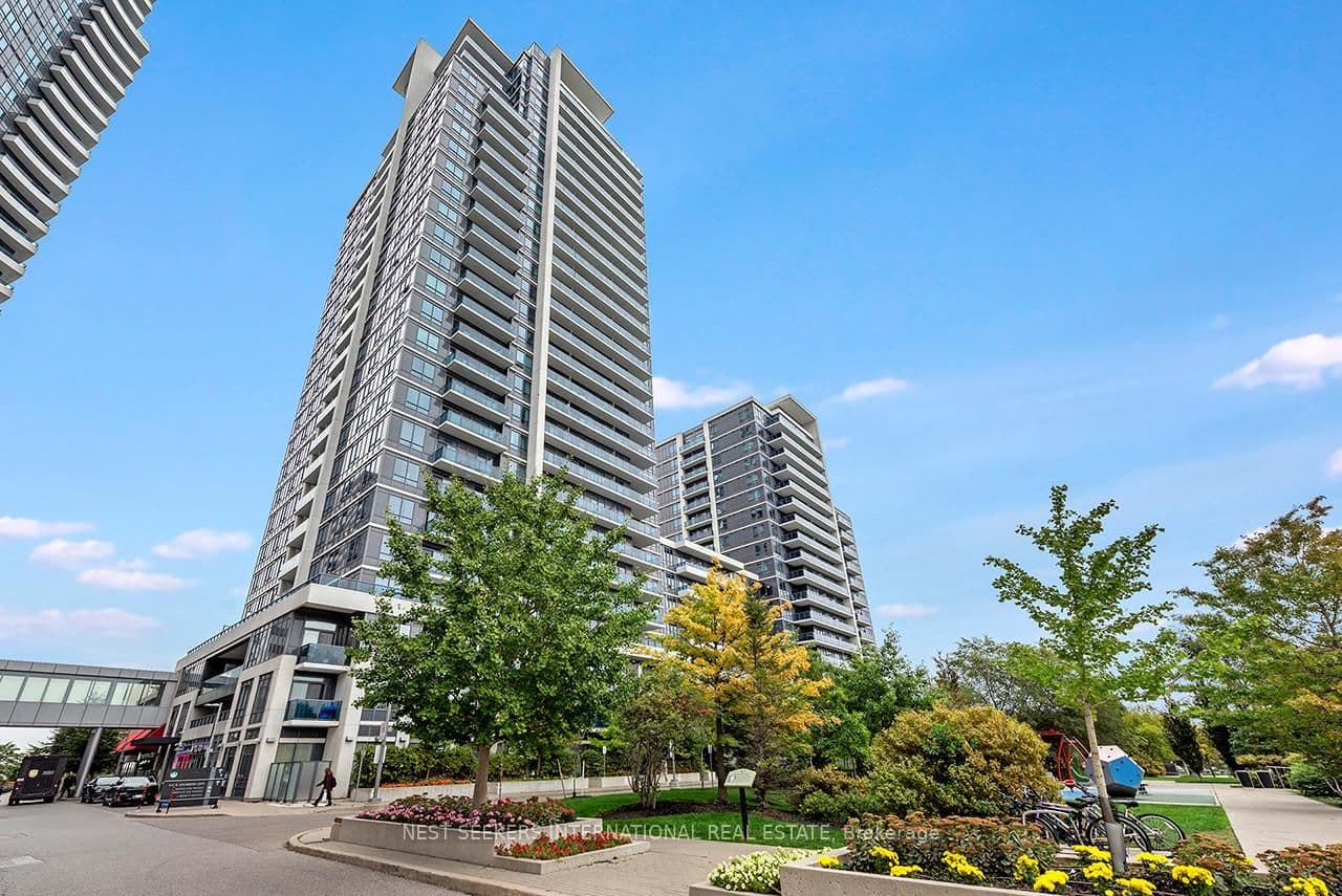 #733 - 7165 Yonge Street