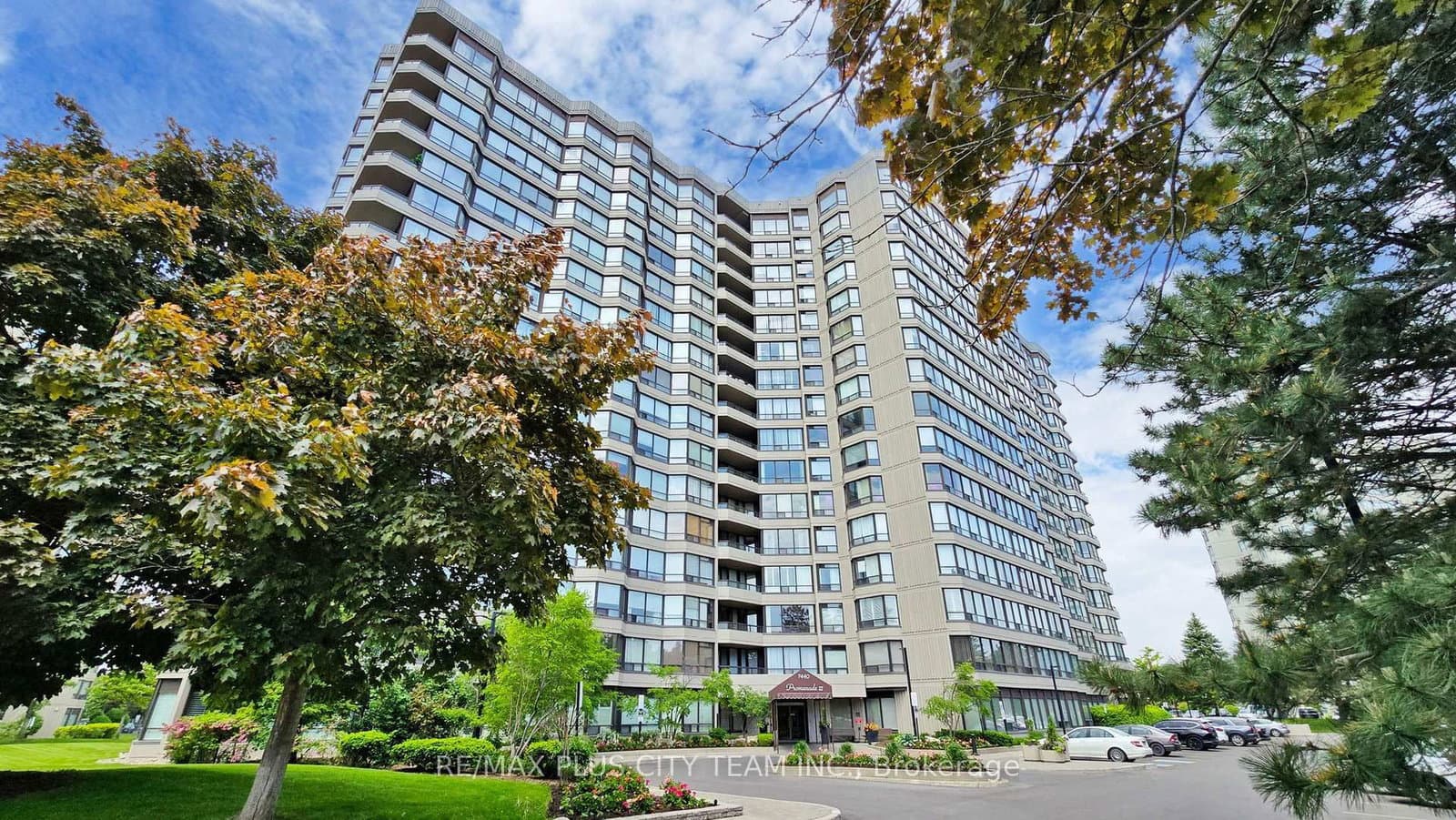 #410 - 7440 Bathurst Street