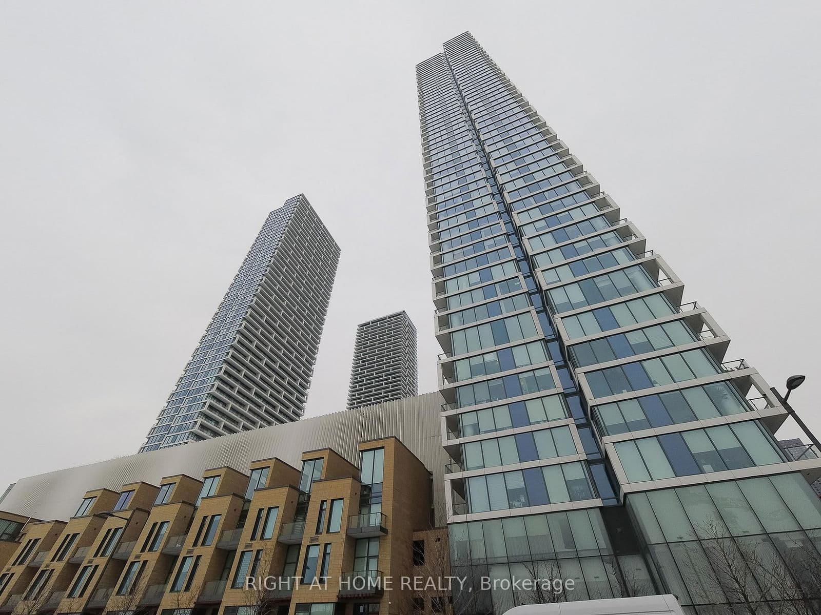 #4701 - 5 Buttermill Avenue