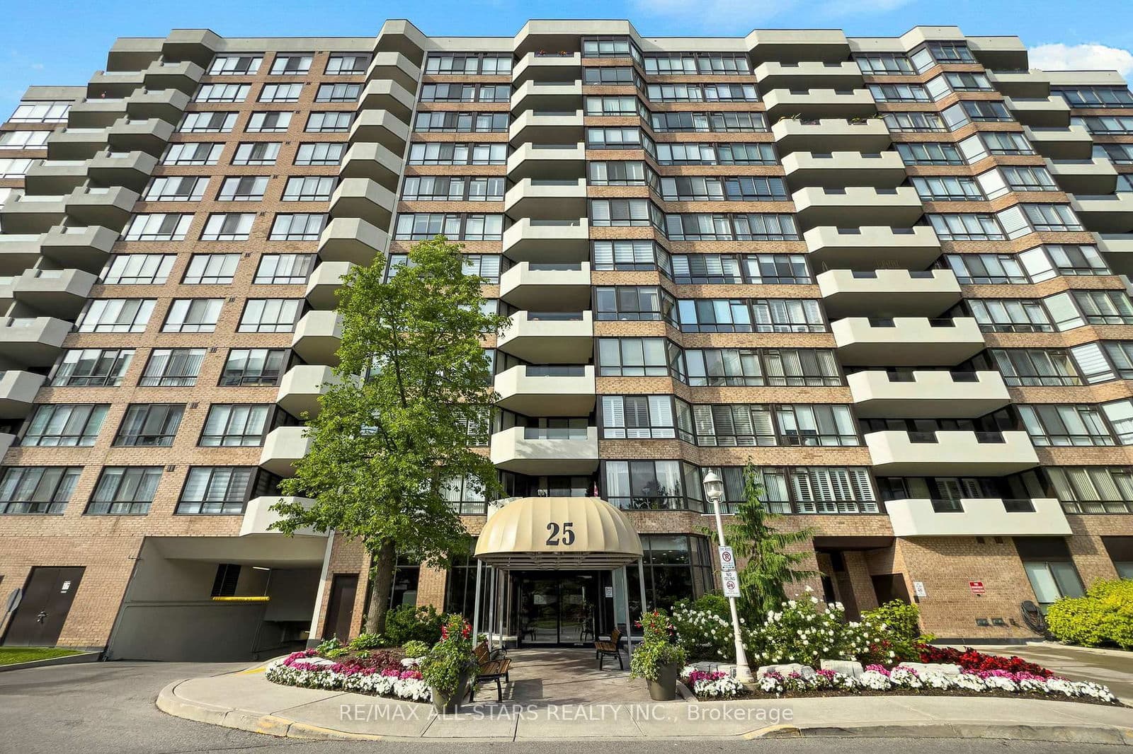 #218 - 25 Austin Drive