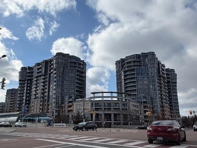 #825 - 33 Cox Boulevard
