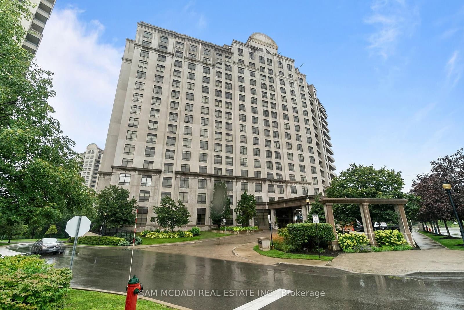 #1616 - 9235 Jane Street