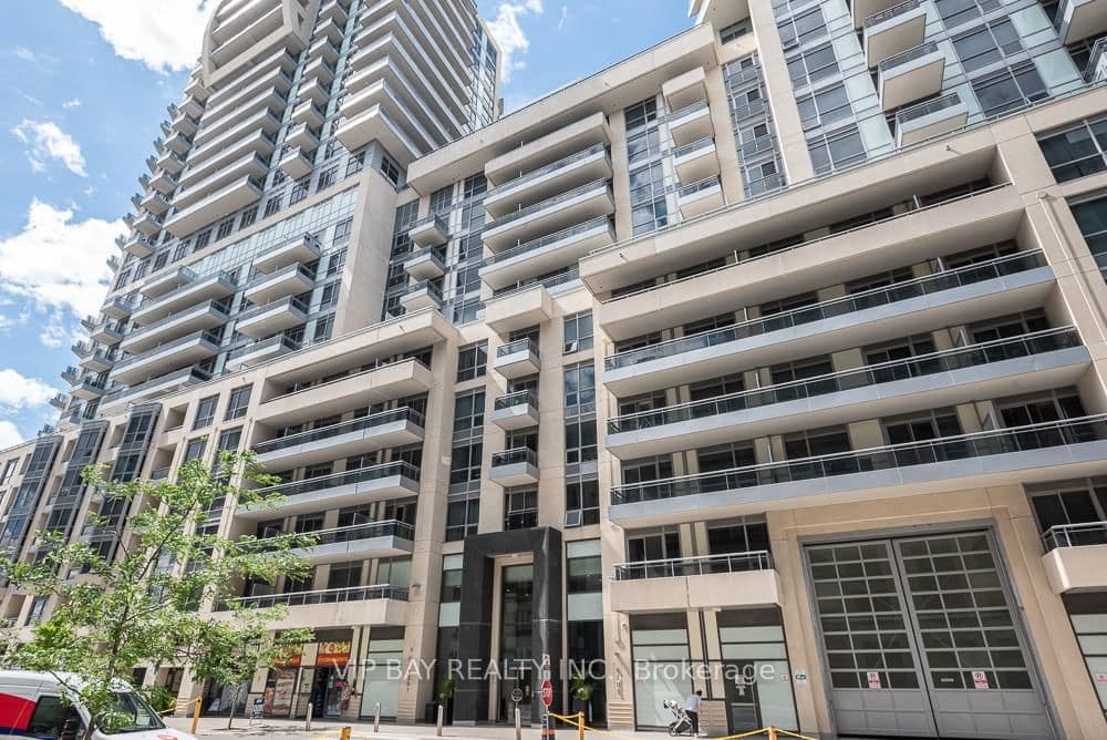 #Nw817 - 9201 Yonge Street