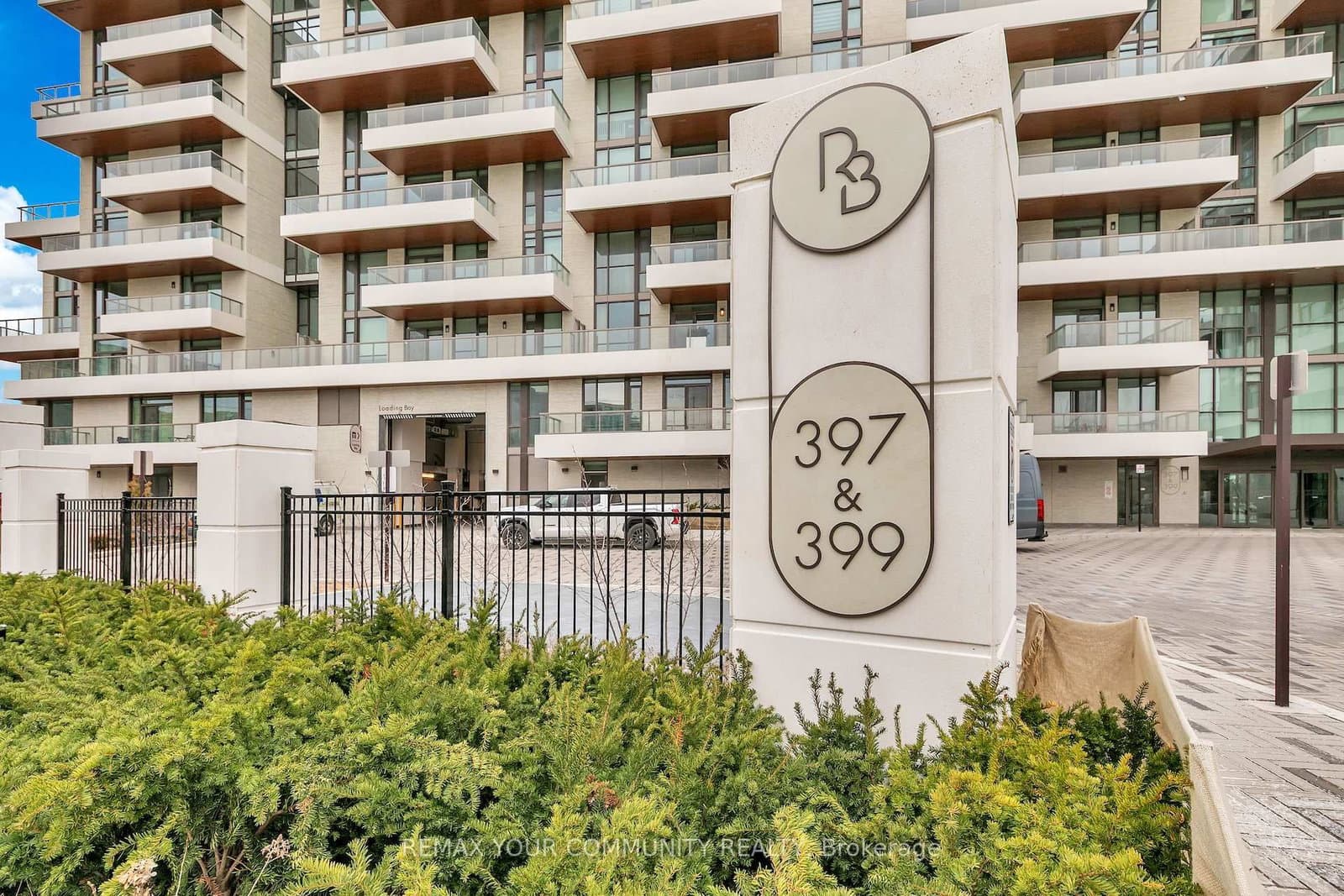 397 Royal Orchard Boulevard, Unit PH03