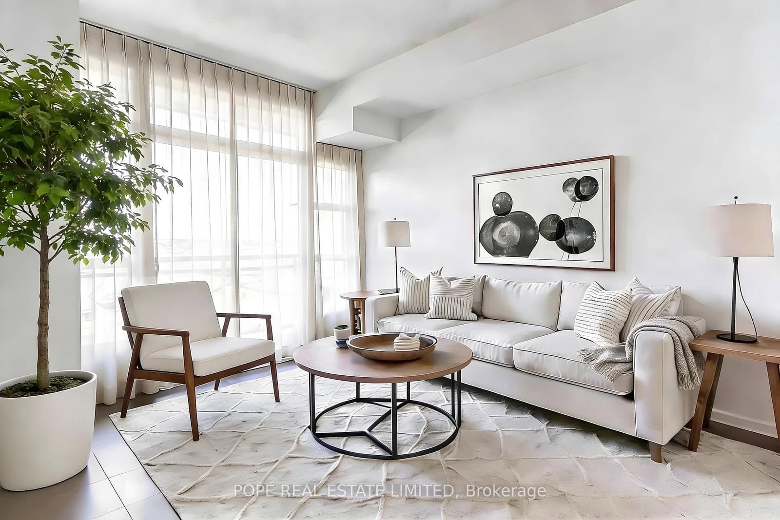 #520 - 540 Bur Oak Avenue