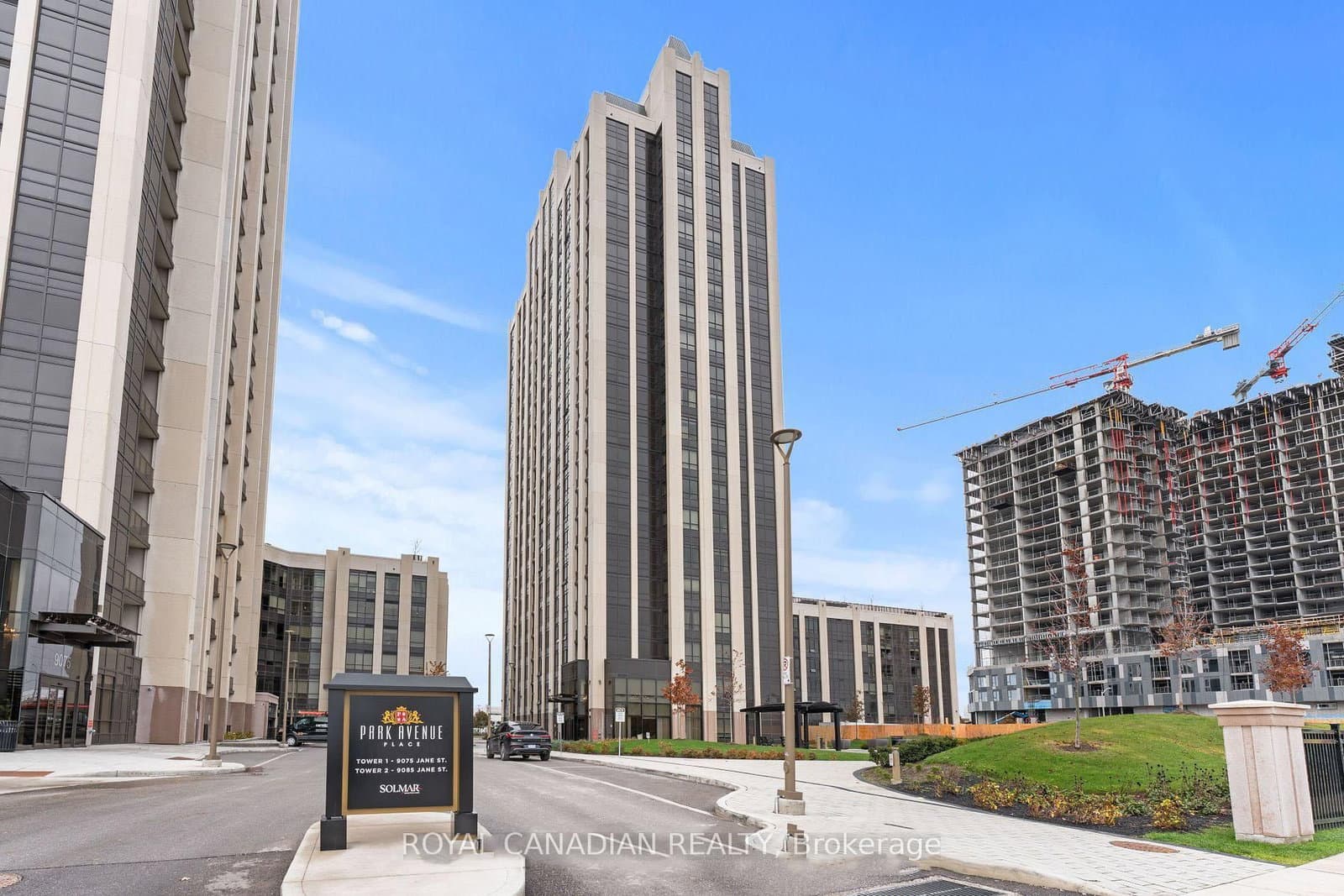 9085 Jane Street, Unit 1007