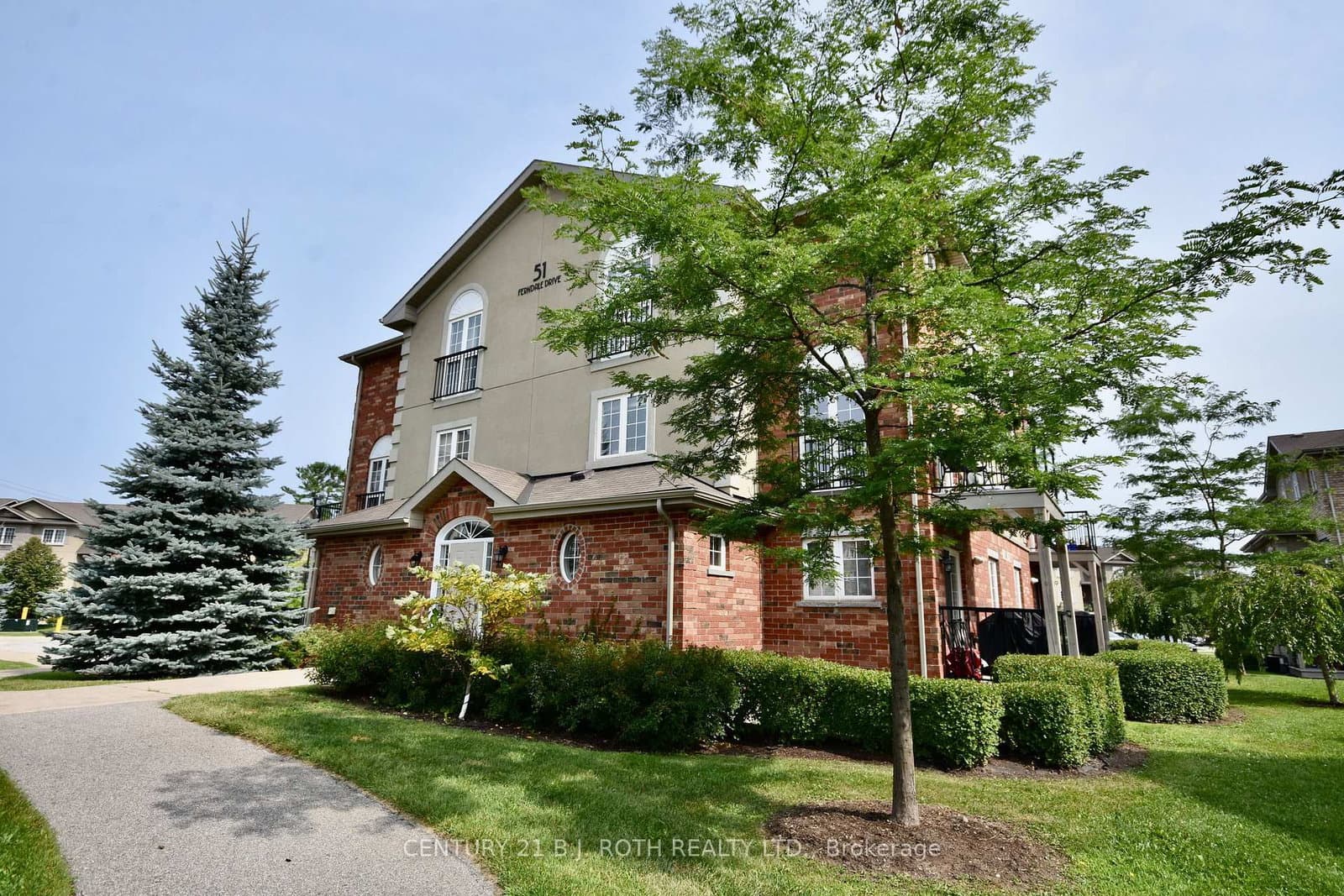 51 Ferndale Drive, Unit 7