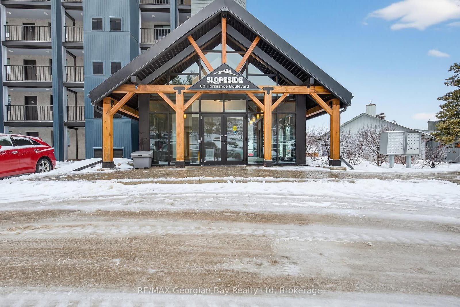 80 Horseshoe Boulevard, Unit 102