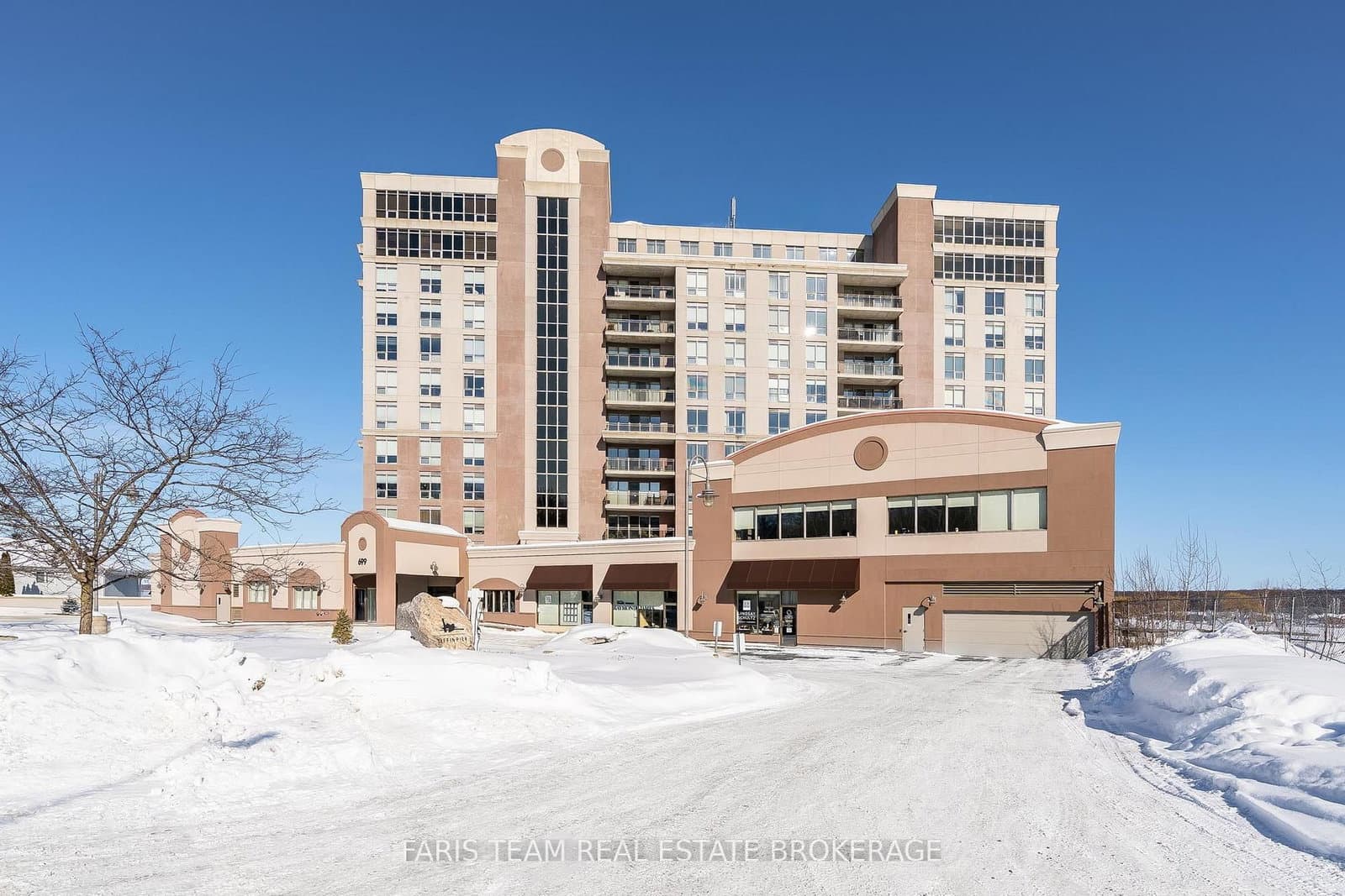 #608 - 699 Aberdeen Boulevard