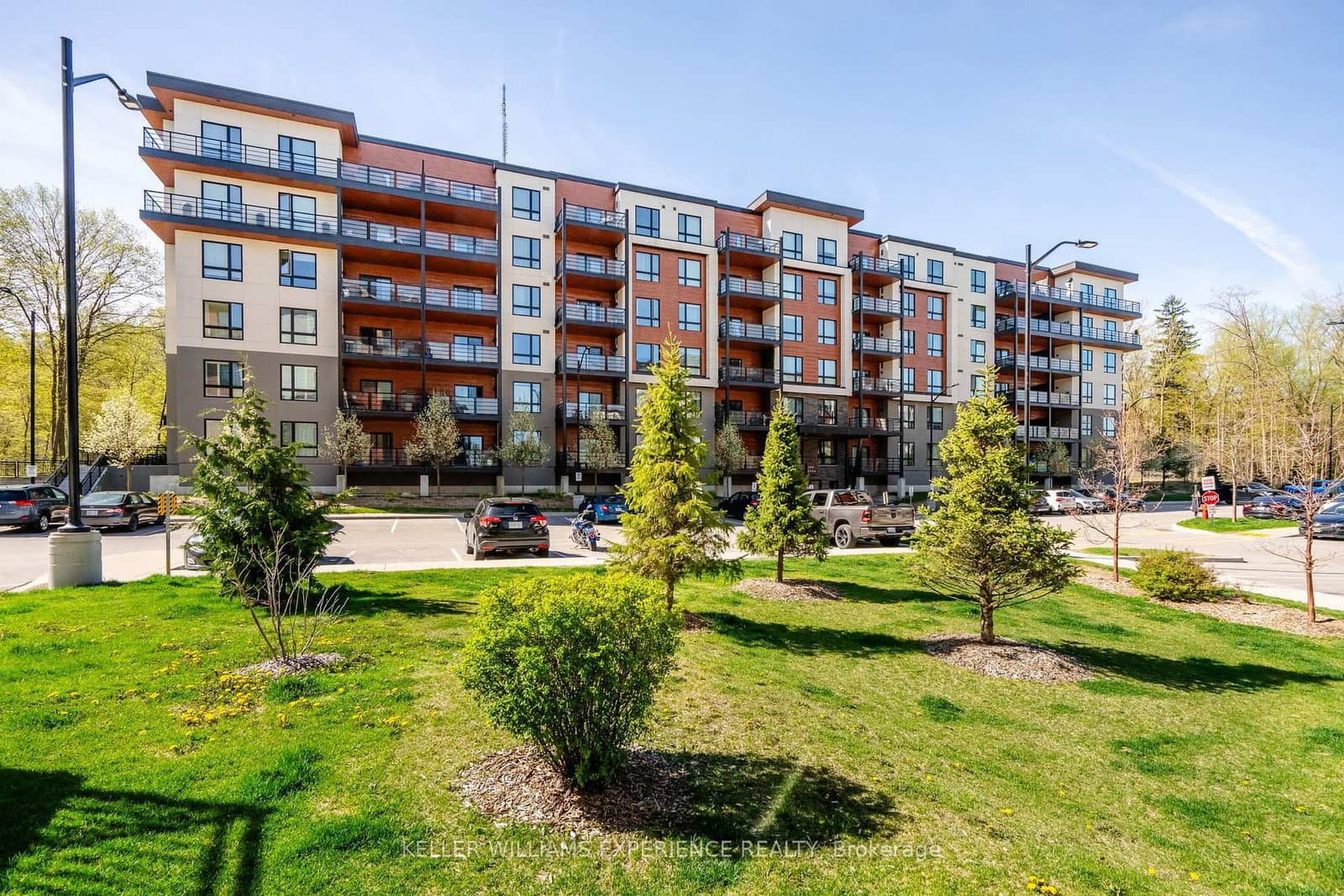 304 Essa Road, Unit 301