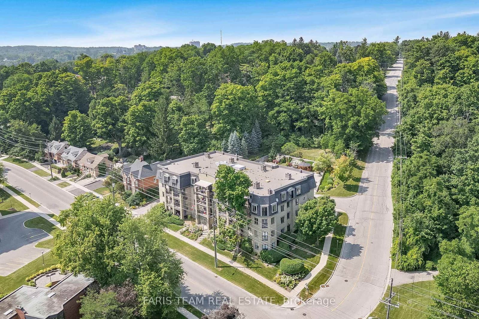 200 Collier Street, Unit 401