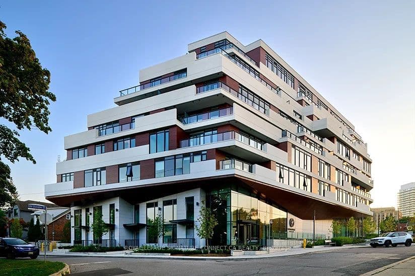 160 Kingsway Crescent, Unit 214