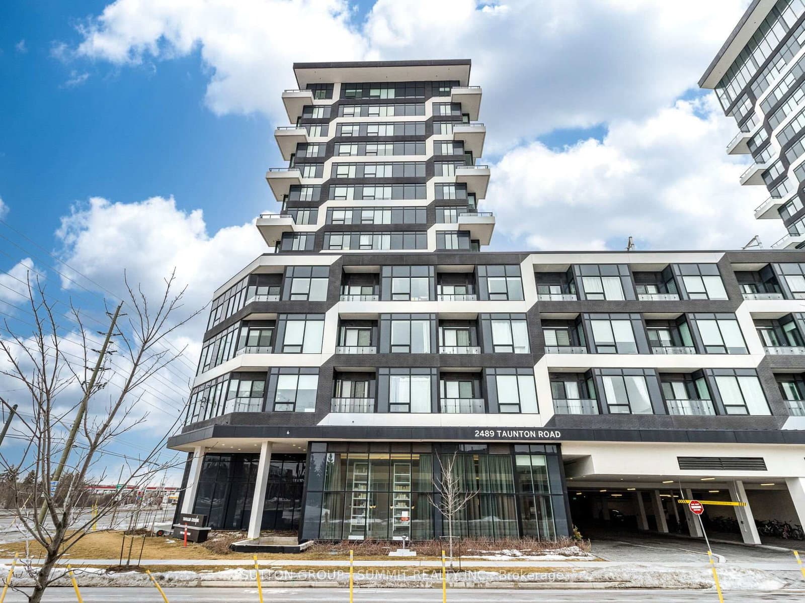 2489 Taunton Road, Unit 1019
