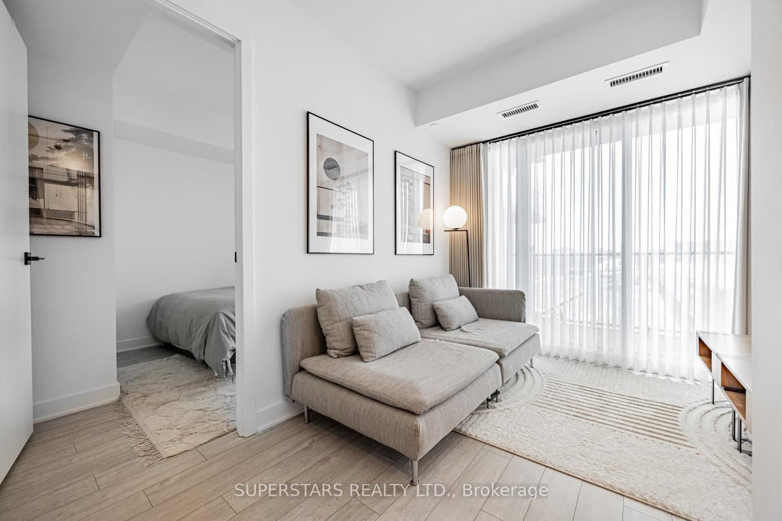 36 Zorra Street, Unit 301
